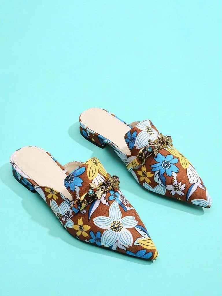 Bee Detail Calico Print Pointed Toe Flats