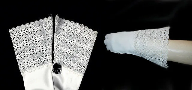 ELEGANT VINTAGE ‘50s / EARLY ‘60s HEAVY EMBROIDERED LACE CUFF GAUNTLET GLOVES - NEW OLD STOCK WITH TAGS