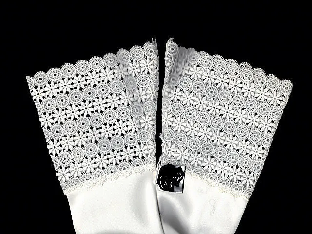 ELEGANT VINTAGE ‘50s / EARLY ‘60s HEAVY EMBROIDERED LACE CUFF GAUNTLET GLOVES - NEW OLD STOCK WITH TAGS