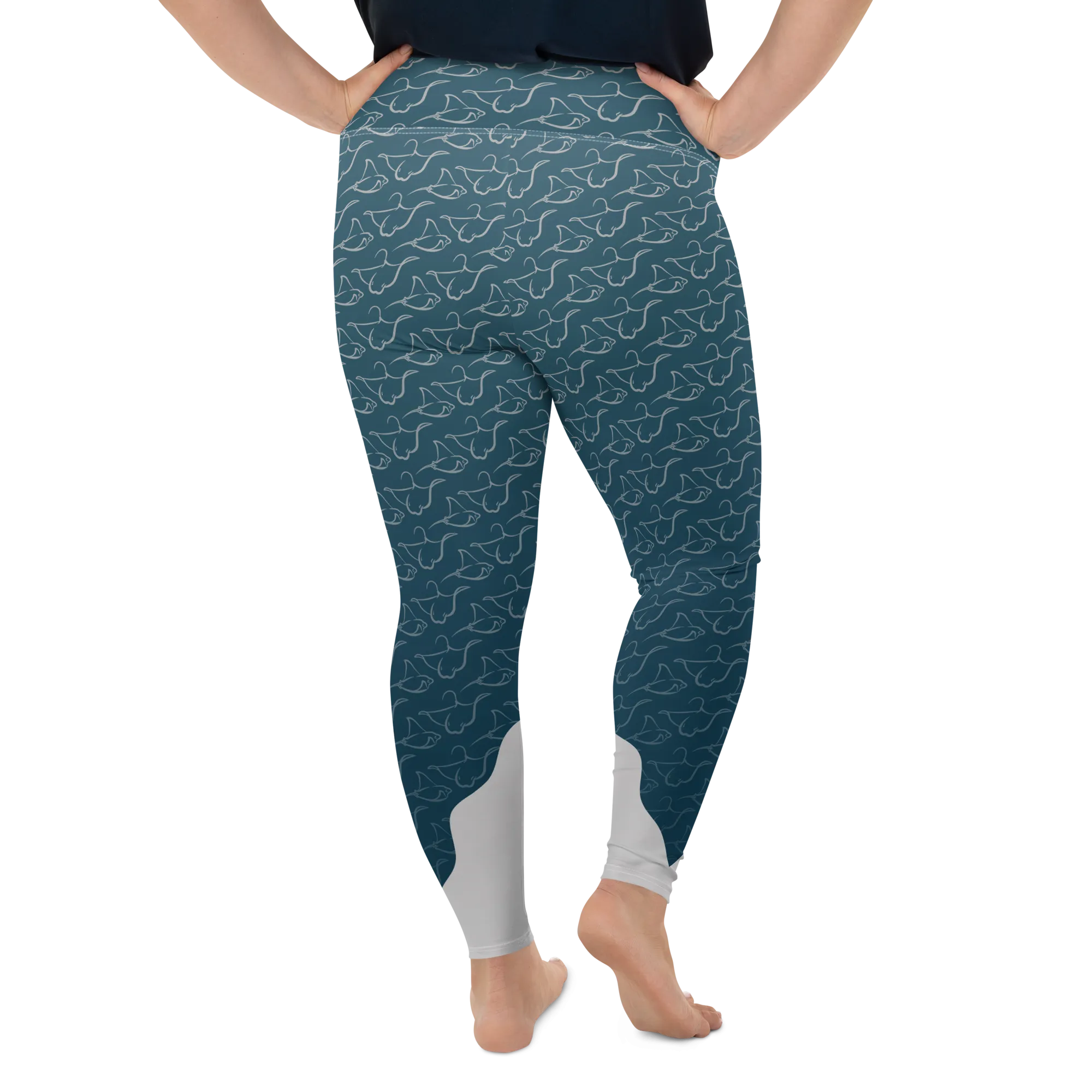 Magnificent Mantas Leggings Plus Size (Warehouse)